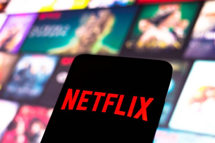 Netflix Plunges 9% as Chairman Hastings Exits and Outlook Disappoints
