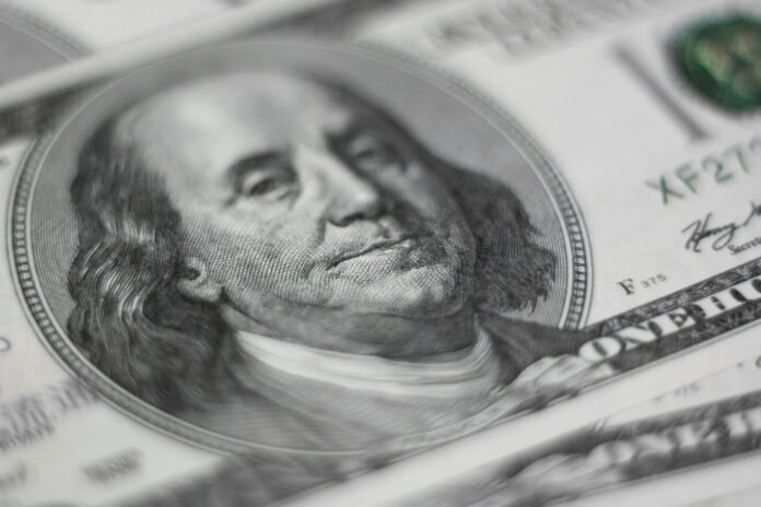 Developing Nations Target US Dollar, Cite Weaponization as De-Dollarization Accelerates