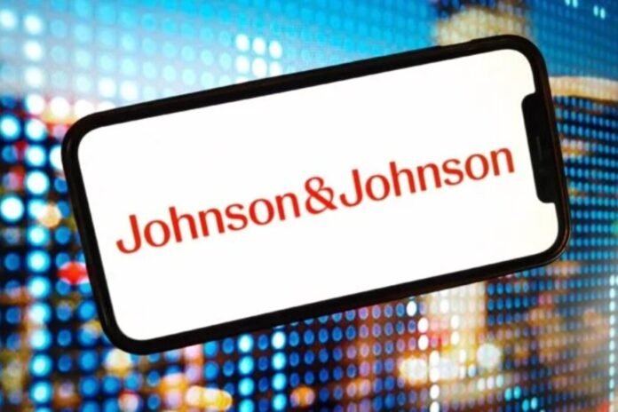 Leerink Upgrades Johnson & Johnson to Buy with $265 Target Amid 2026 Gains